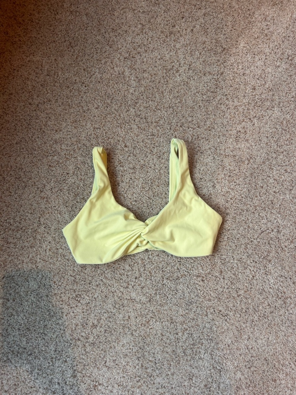BuffBunny Pale Yellow Twist-Front Sports Bra